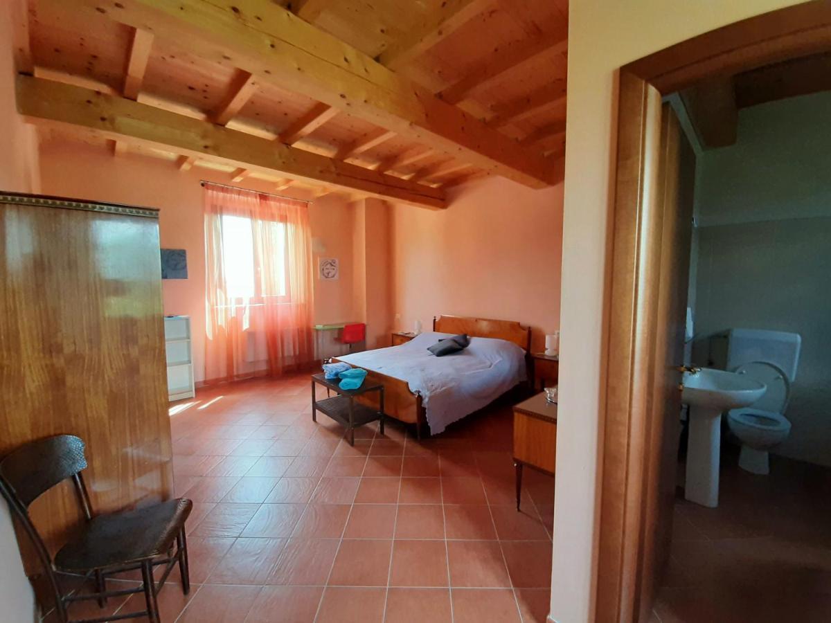 Agriturismo Il Sole Villa Rivarolo del Re ed Uniti Exterior photo